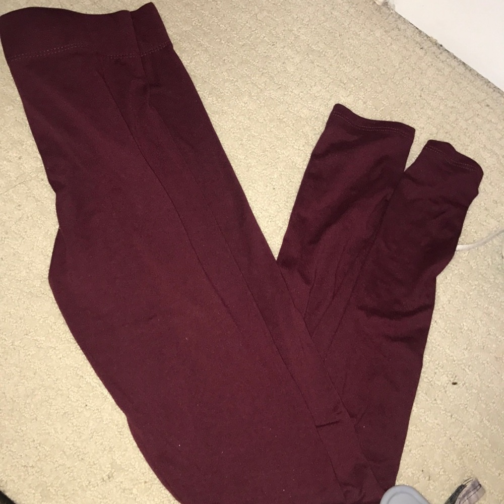 Burgundy soft and stretchy leggings